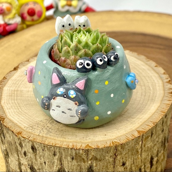 TOTORO HANDMADE CLAY MINI SUCCULENT GRAY PLANTER FLOWER POT WITH DRAIN HOLE VASE - Picture 1 of 5